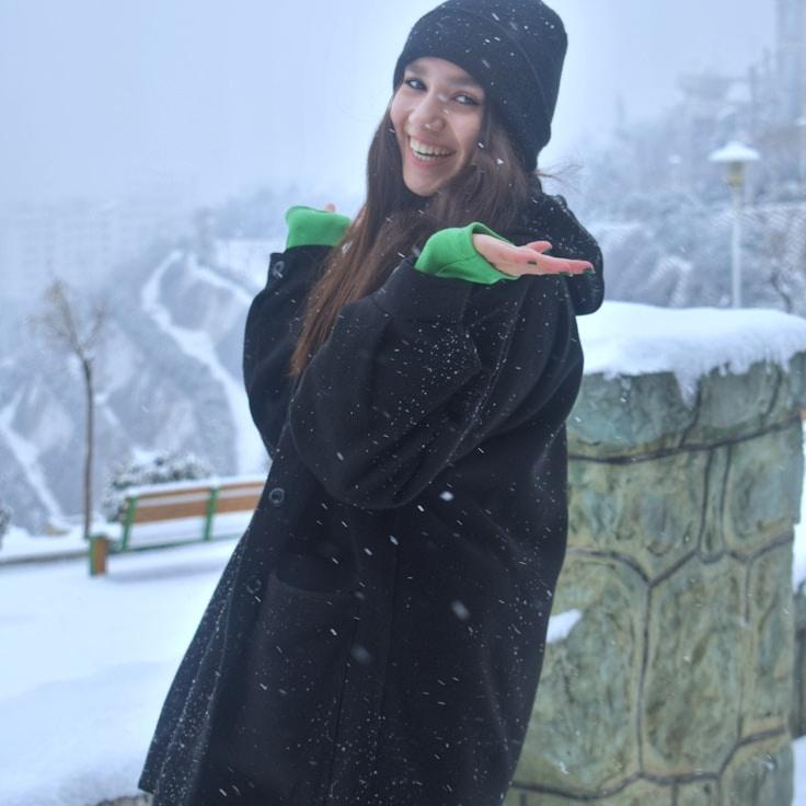 Portrait of Nova Calderon, group coordinator and fusion cooking expert